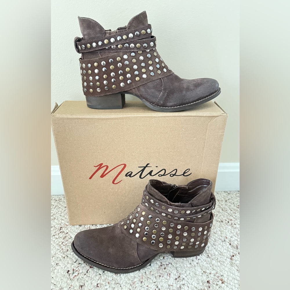 Matisse Brown Studded Ankle Boots-Sz 7